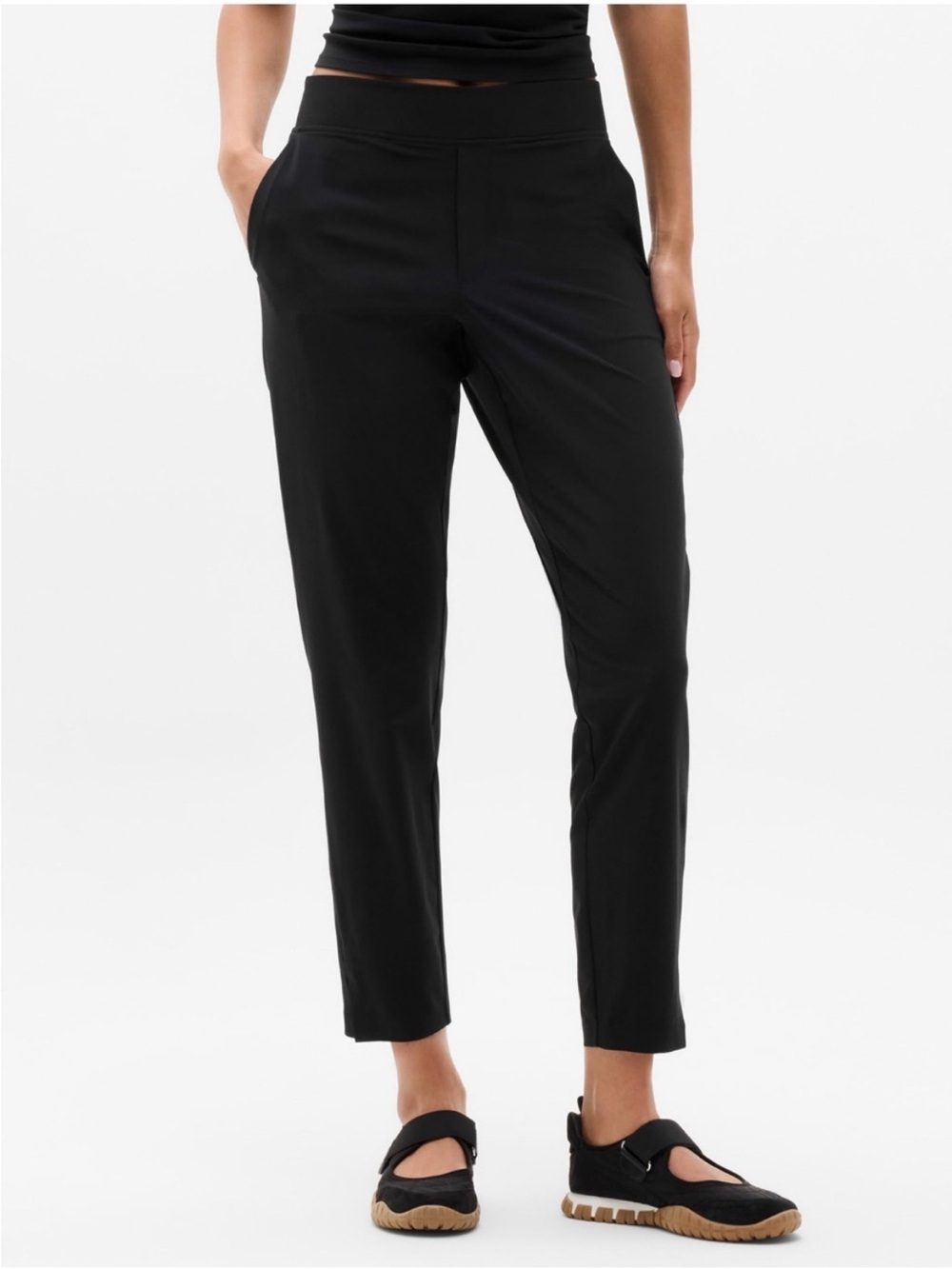 Athleta Brooklyn Mid Rise Ankle Pant Black Women's size 0 Athleisure Travel